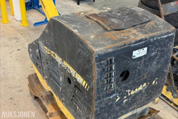 2016 Bomag BPR 100/80D vibroplate - 710kg