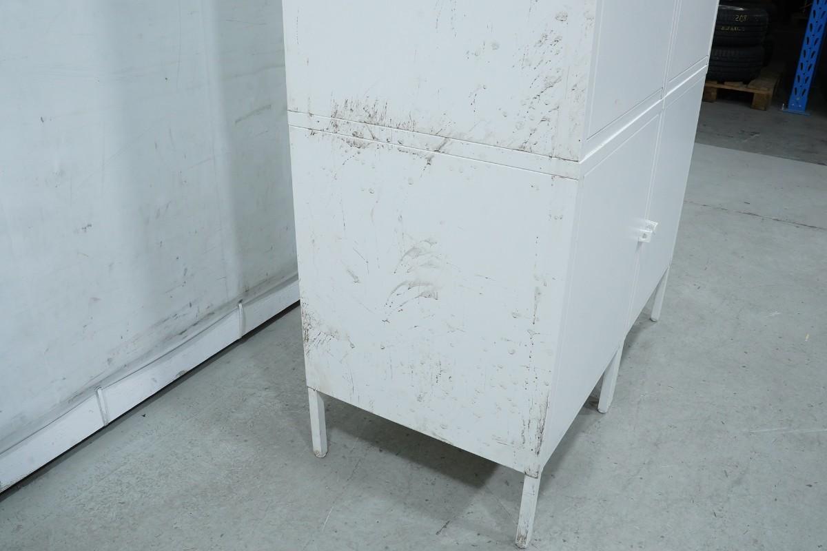 2 stk IKEA HÄLLAN oppbevaringsskap i metall