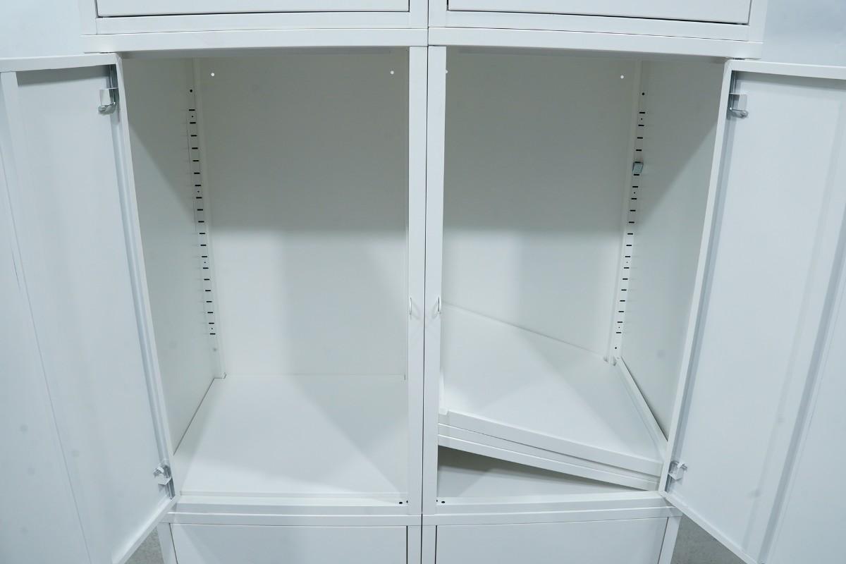 2 stk IKEA HÄLLAN oppbevaringsskap i metall