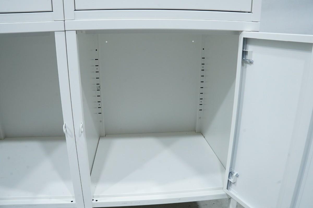 2 stk IKEA HÄLLAN oppbevaringsskap i metall