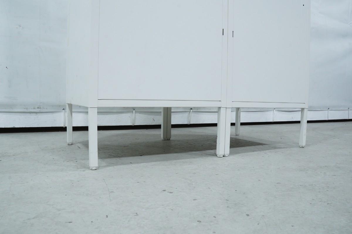2 stk IKEA HÄLLAN oppbevaringsskap i metall