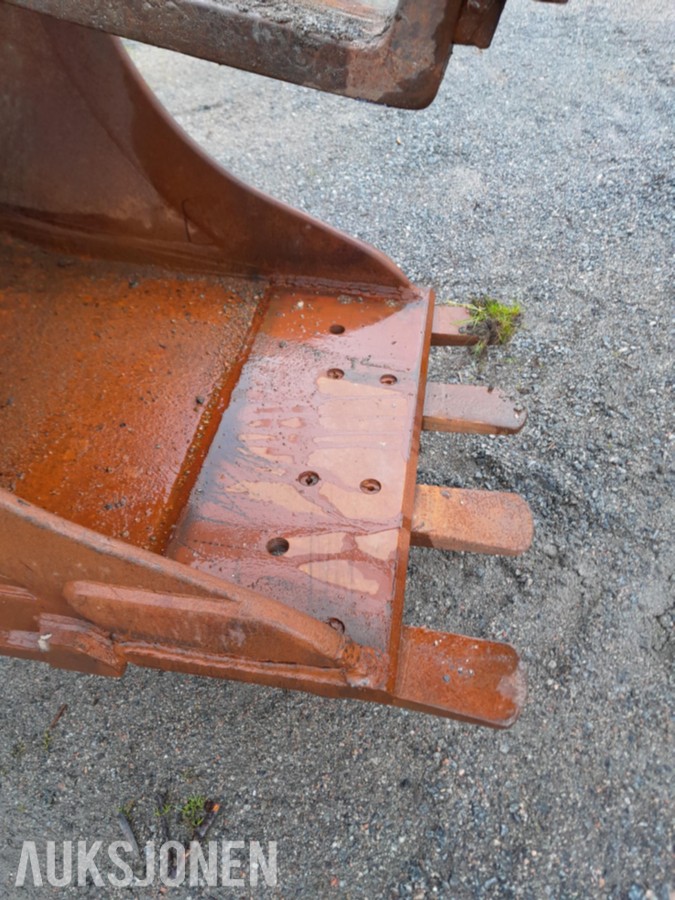 2013 Hyundai 145LCR-9 gravemaskin - Rototilt - 6600 timer