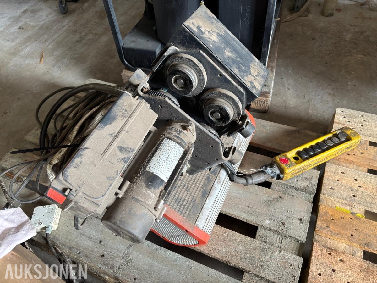2015 Konecranes CLX10C041100 elektrisk kjettingtalje 1000 kg - Løpekatt  