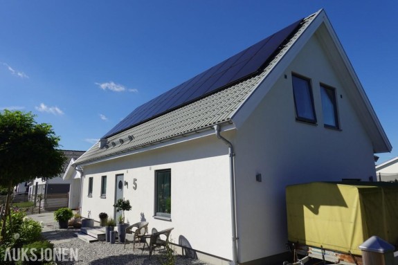 Komplett 8kW Solcellepakke med 16 solcellepaneler på 510 W og inverter– Gratis frakt i hele Norge