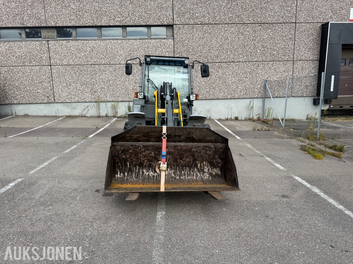 2013 KramerAllrad 750 hjullaster med skuffe og pallegafler