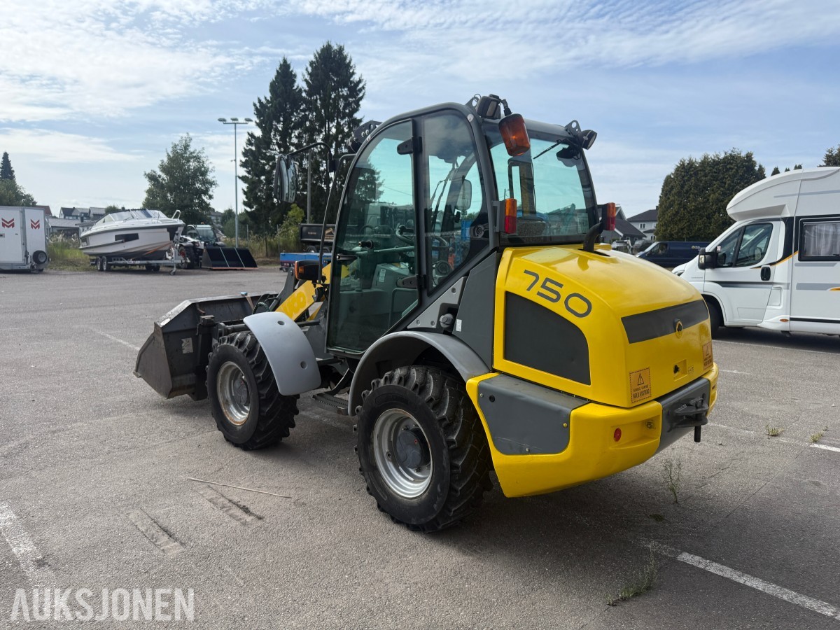 2013 KramerAllrad 750 hjullaster med skuffe og pallegafler
