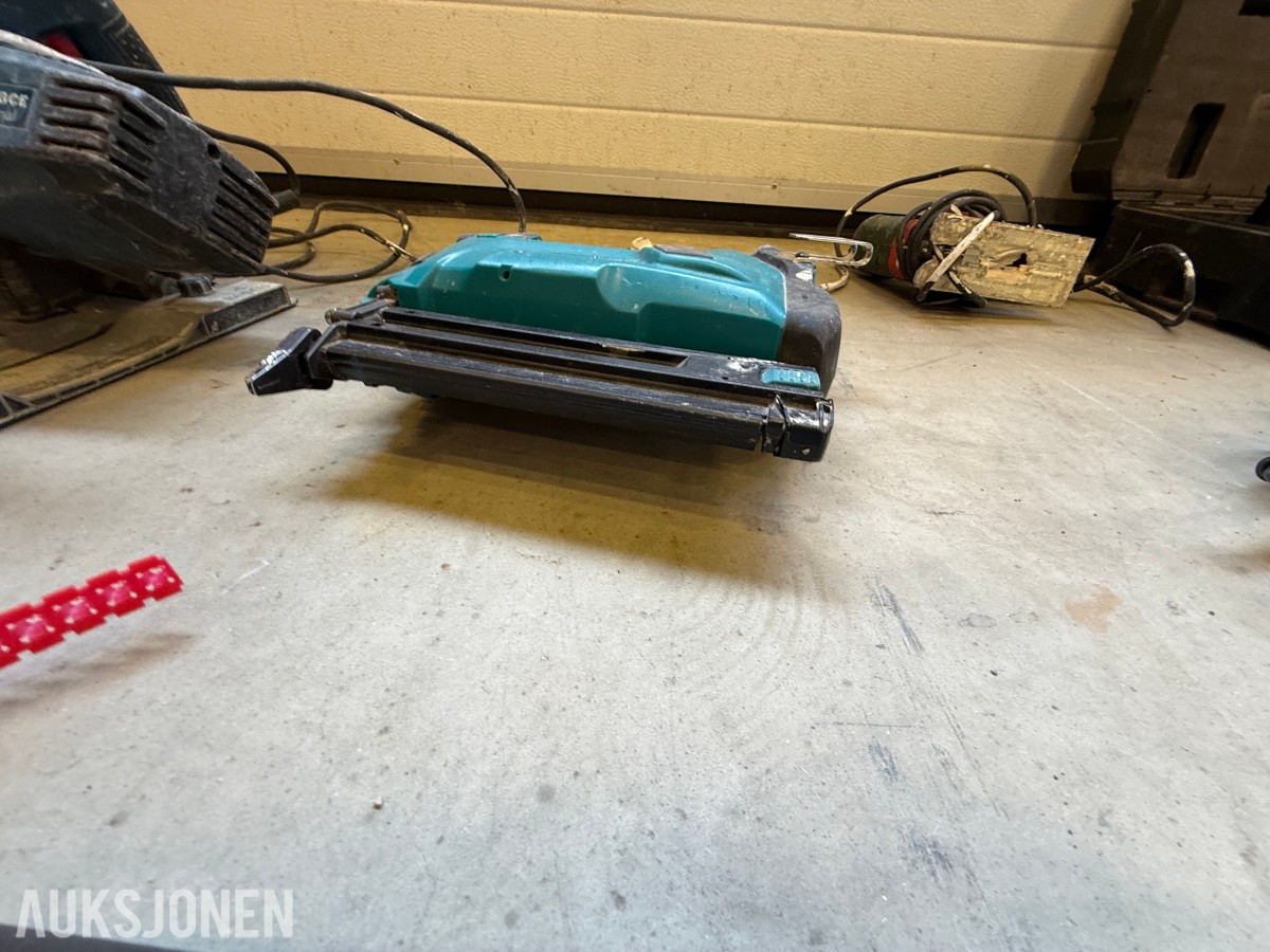 Parti med elektrisk verktøy og maskiner – Makita, Bosch, Stanley m.m.