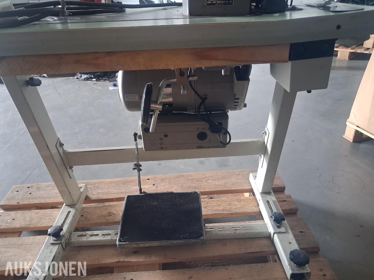 SYMASKIN Juki DLN-415 - til kalesjer og puter, Reparasjonsobjekt