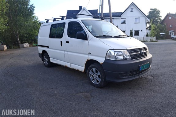 2011 Toyota HiAce 2.5 Diesel 117hk 4WD Hengerfeste EU ok til 01.2028 