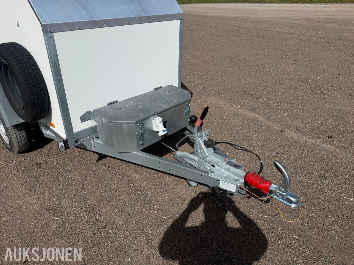 2019 TYSSE MAKO LIFT-M/FJERNKONTROLL - INNVENDIG LYS OG STROPPER 