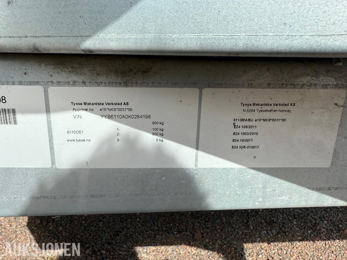 2019 TYSSE MAKO LIFT-M/FJERNKONTROLL - INNVENDIG LYS OG STROPPER 