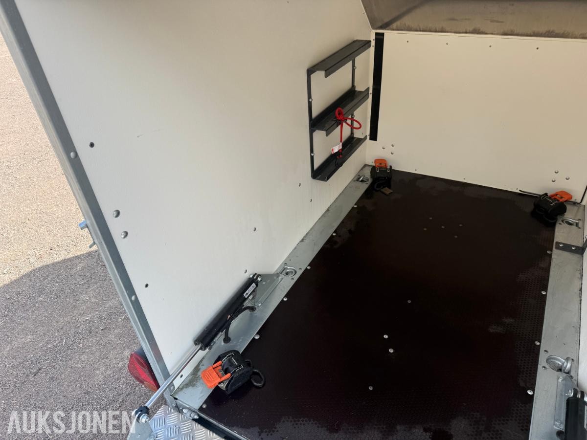 2019 TYSSE MAKO LIFT-M/FJERNKONTROLL - INNVENDIG LYS OG STROPPER 