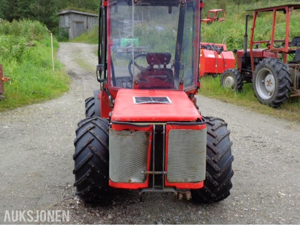 2005 Antonio Carraro 4400 HST hydrostatisk drift 3 hastigheter