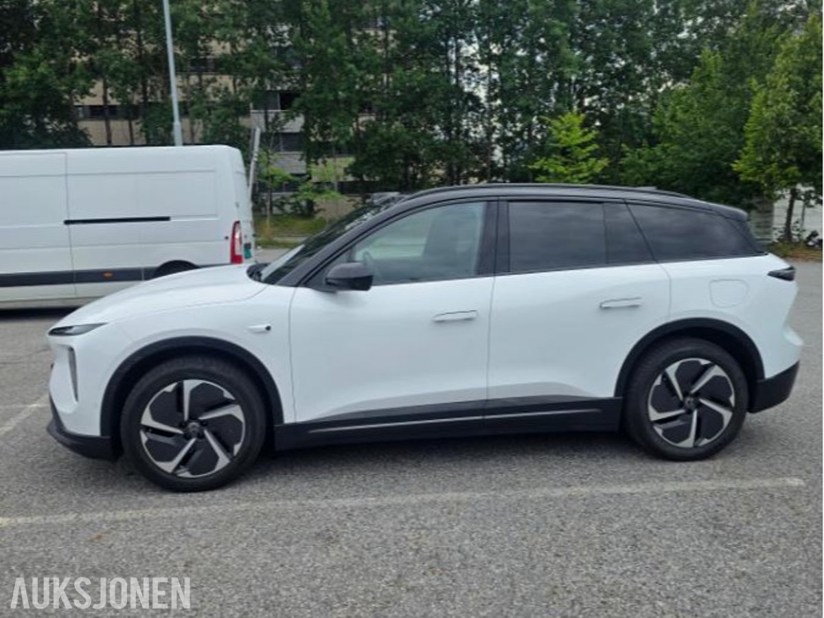 2024 NIO EL6 AWD LR Cruisekontroll, Ryggekamera, Panorama soltak