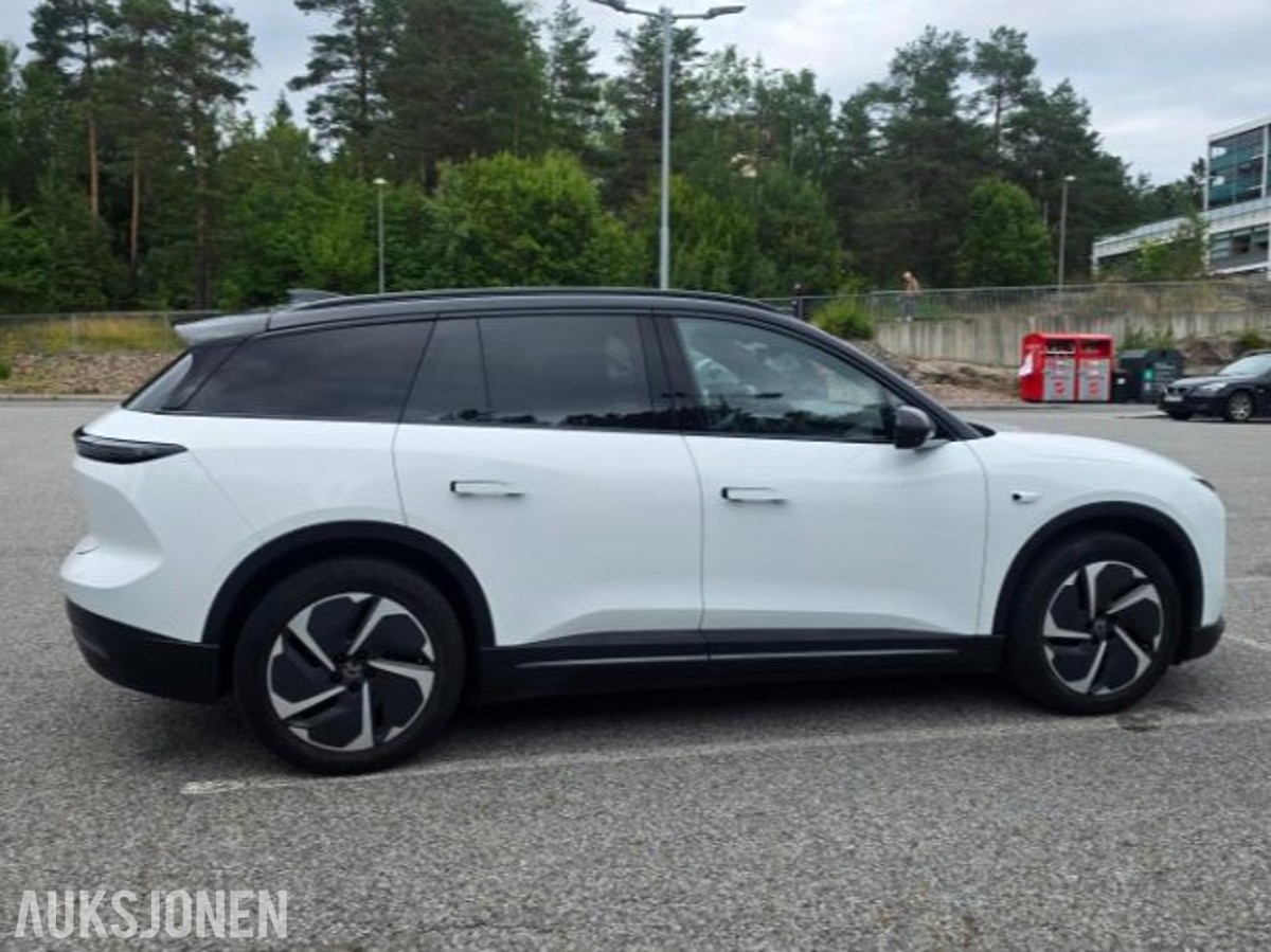 2024 NIO EL6 AWD LR Cruisekontroll, Ryggekamera, Panorama soltak