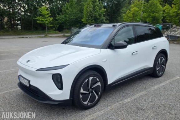 2024 NIO EL6 AWD LR Cruisekontroll, Ryggekamera, Panorama soltak