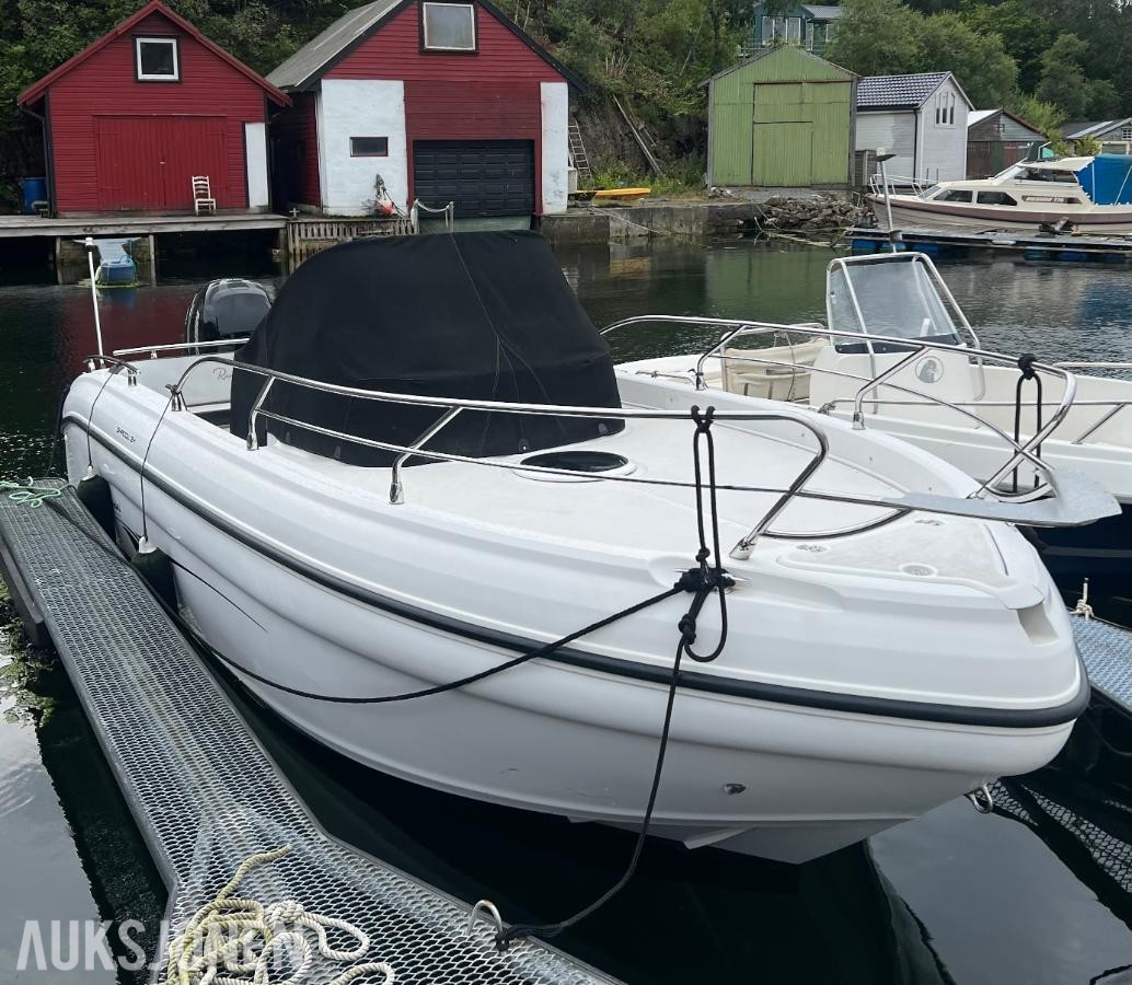 2012 Ranieri Shadow 24 m/F250 Mercury Verado 2020