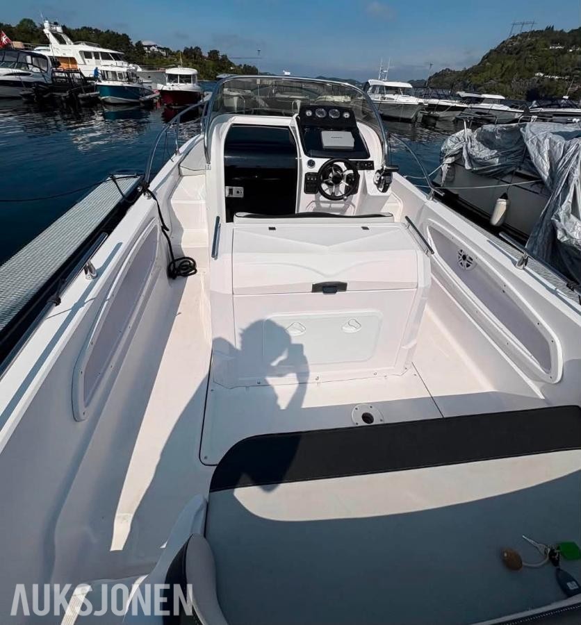 2012 Ranieri Shadow 24 m/F250 Mercury Verado 2020