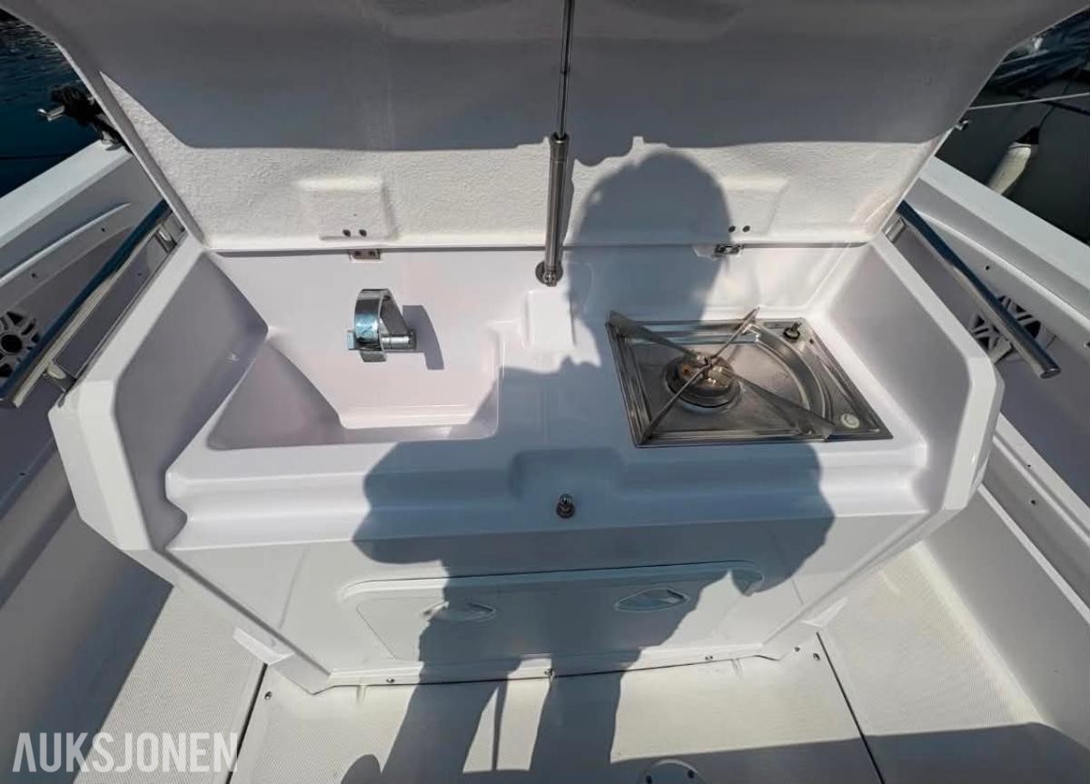 2012 Ranieri Shadow 24 m/F250 Mercury Verado 2020