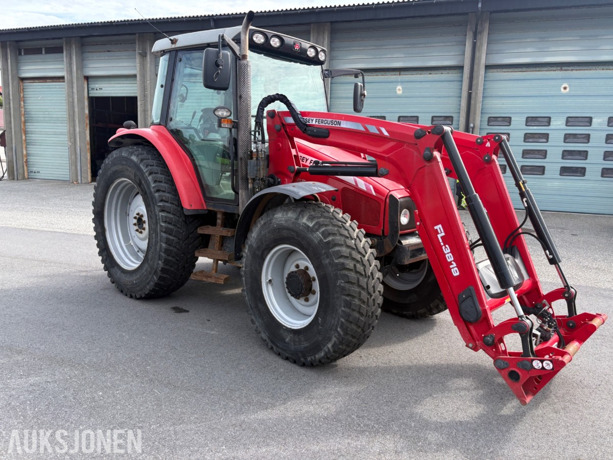 Massey 6455 traktor med frontlaster og ekstra hjulsett 5544 timer