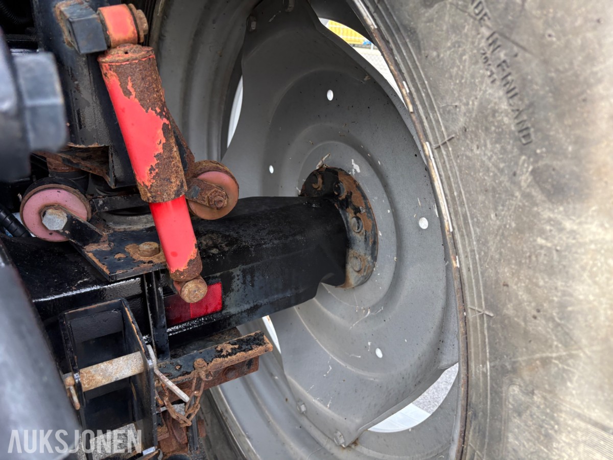 Massey 6455 traktor med frontlaster og ekstra hjulsett 5544 timer