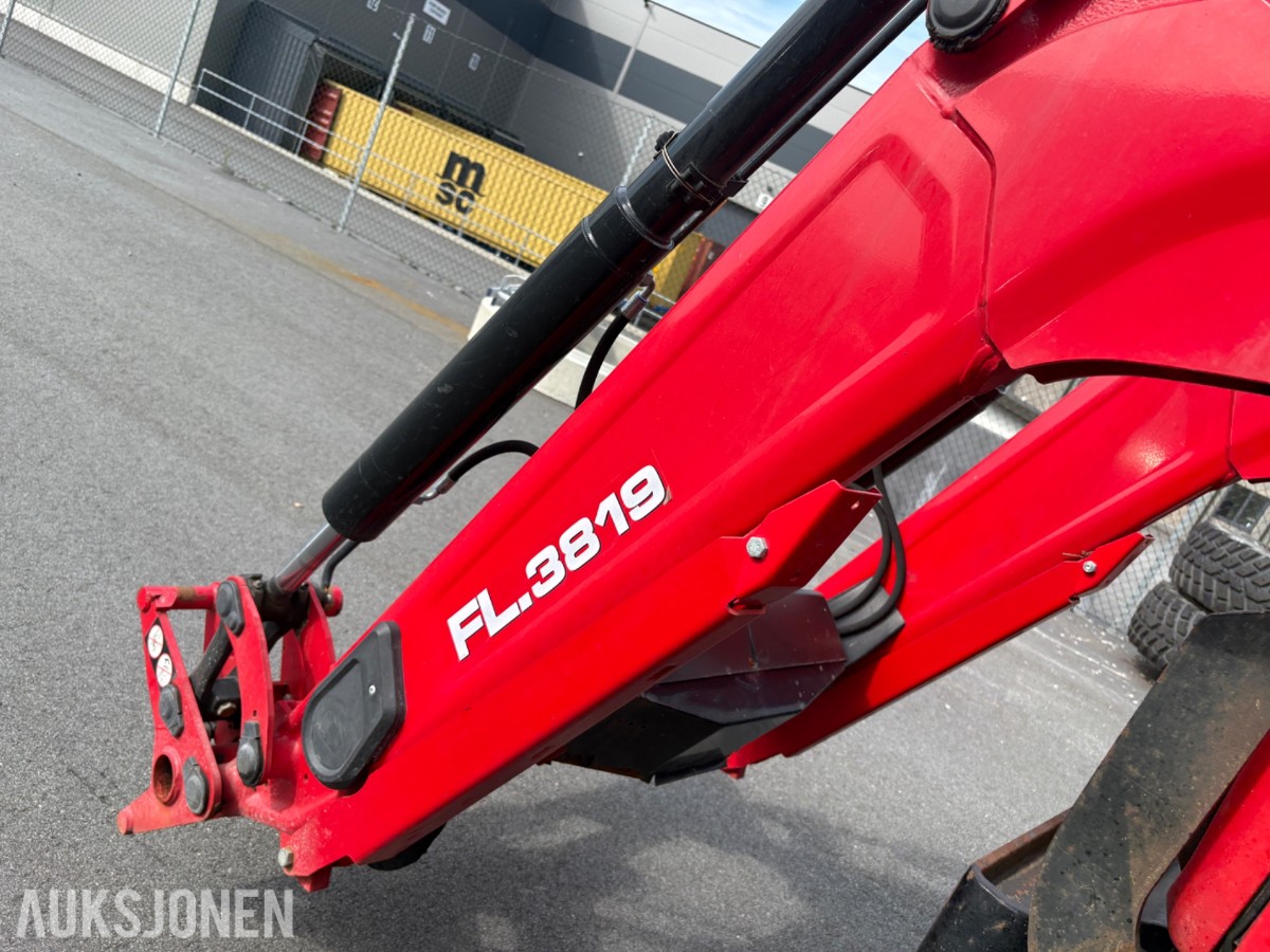 Massey 6455 traktor med frontlaster og ekstra hjulsett 5544 timer