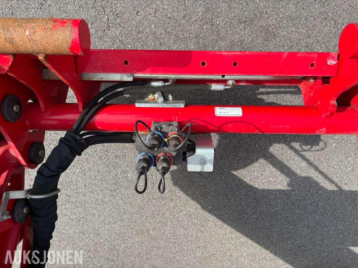 Massey 6455 traktor med frontlaster og ekstra hjulsett 5544 timer