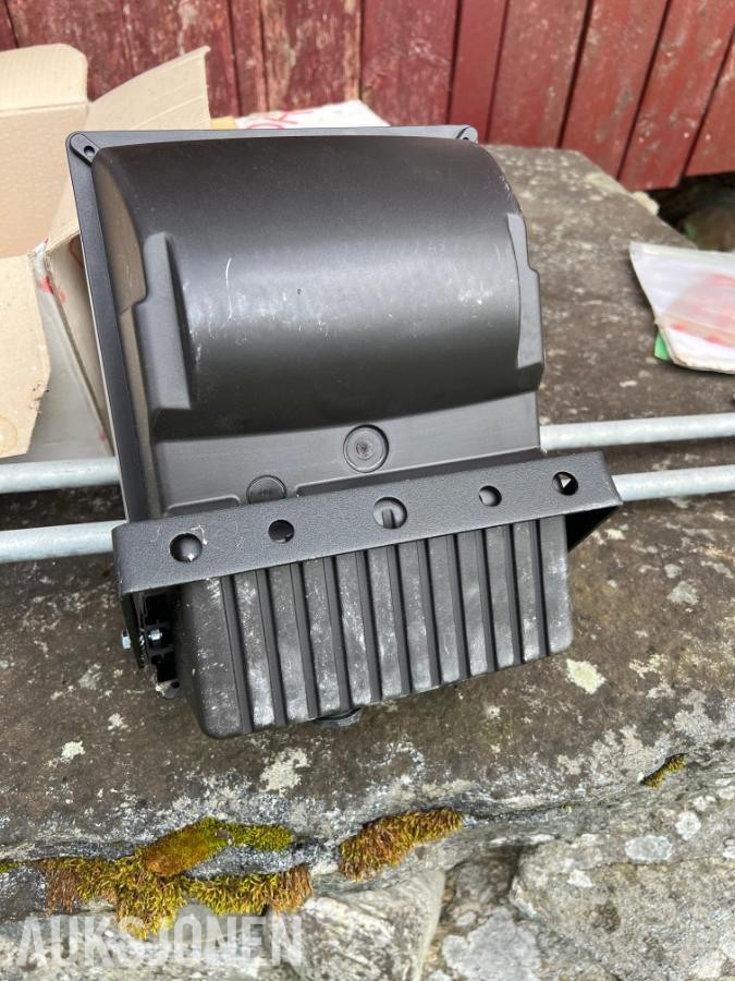 2 stk Sonpac 70W Hit-de utelamper - ingen minstepris
