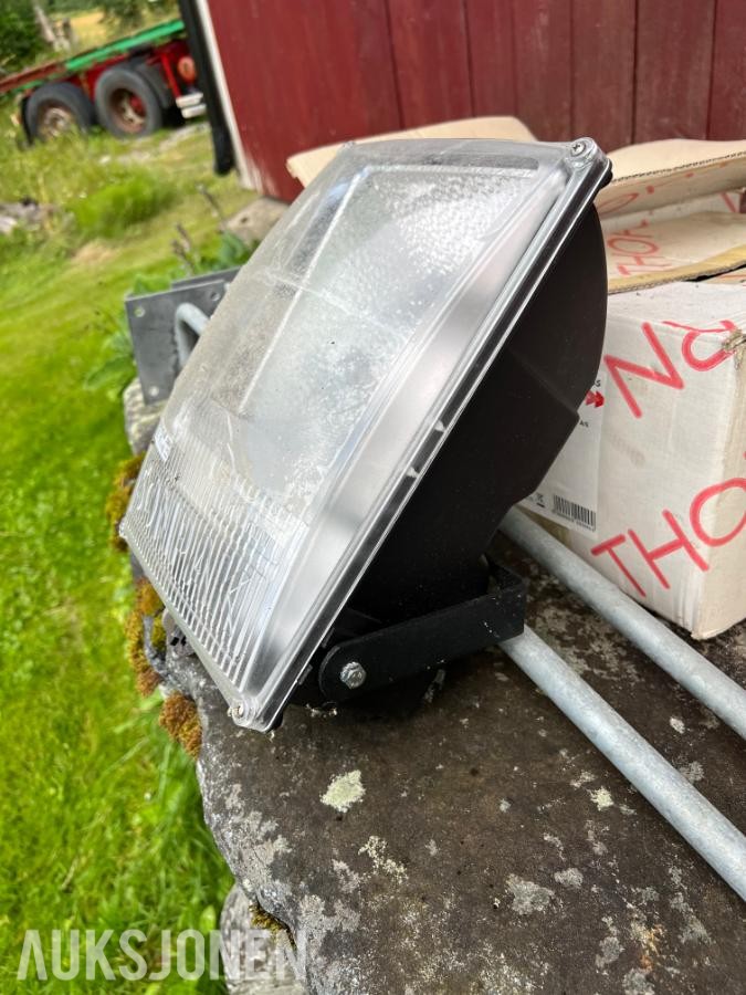2 stk Sonpac 70W Hit-de utelamper - ingen minstepris
