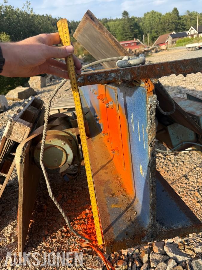Heb 500 ståldrager på 10,2meter
