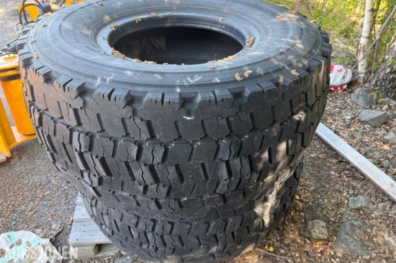 2 stk V-Steel Snow vinterdekk 600/65R25 - fungerende stand