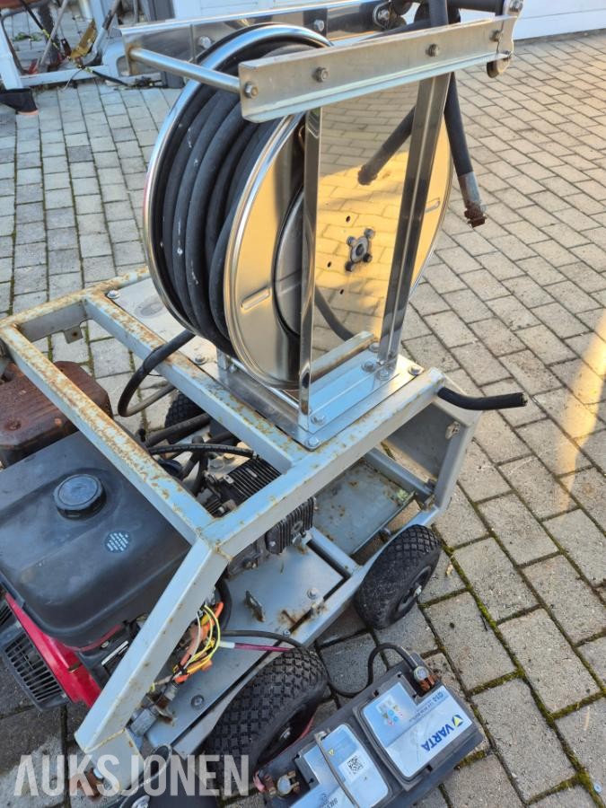 2000 Wanguard 11 hk høytrykkspyler