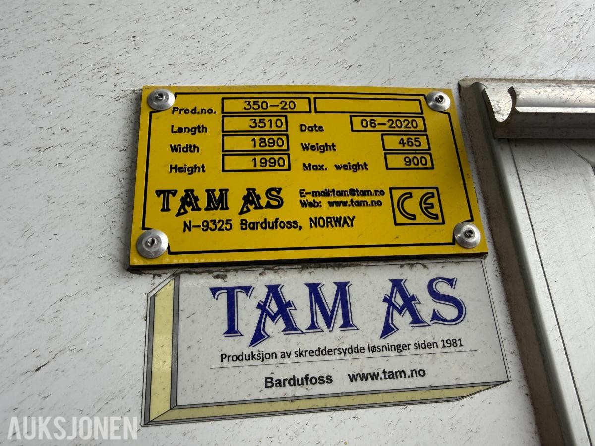 2020 TAM-Hytta på skiunderstell med innredning