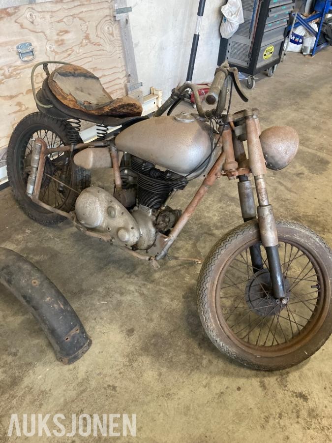 1951 INDIAN Arrow vertical 149