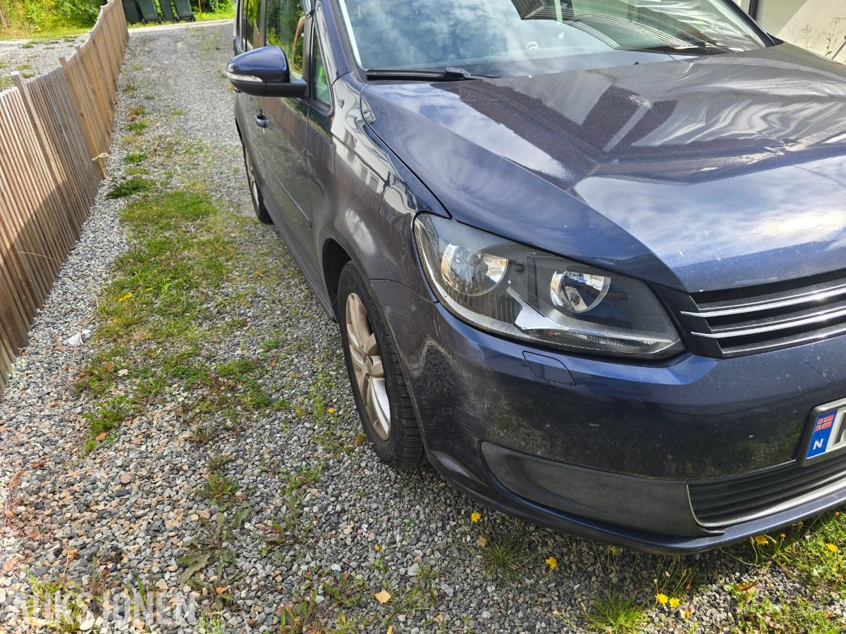 2011 Volkswagen Touran 1.6 105hk 177500km