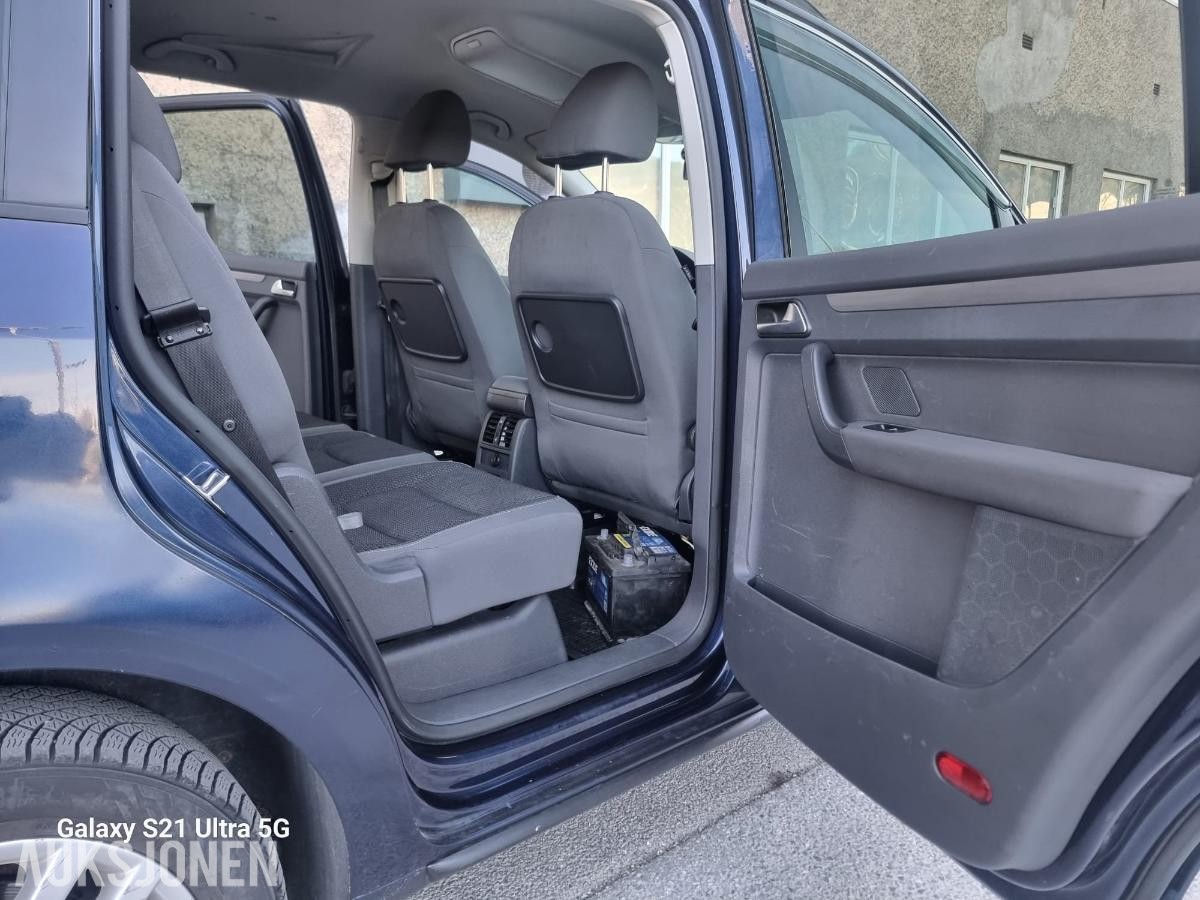 2011 Volkswagen Touran 1.6 105hk 177500km