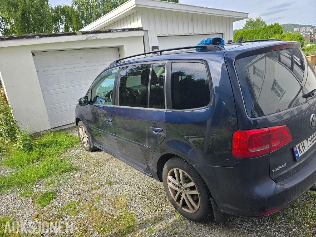 2011 Volkswagen Touran 1.6 105hk 177500km