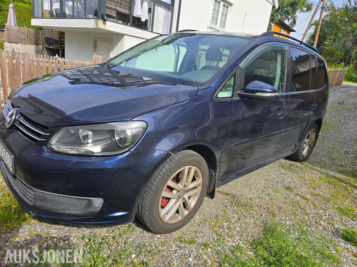 2011 Volkswagen Touran 1.6 105hk 177500km