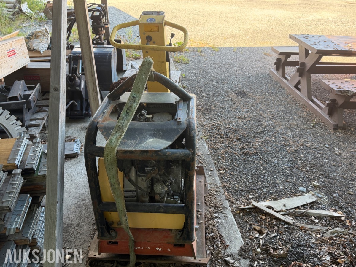 2006 Dynapac vibroplate - Hatz diesel 
