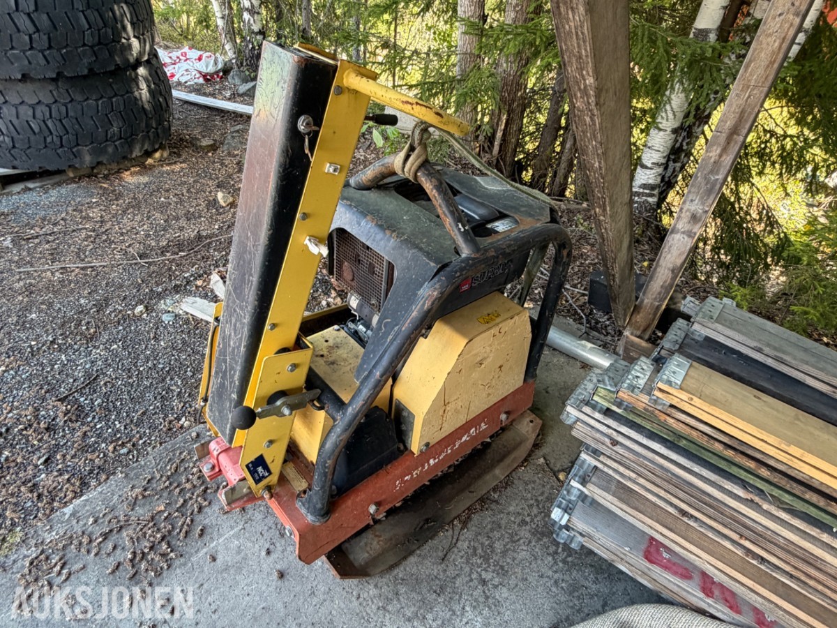 2006 Dynapac vibroplate - Hatz diesel 