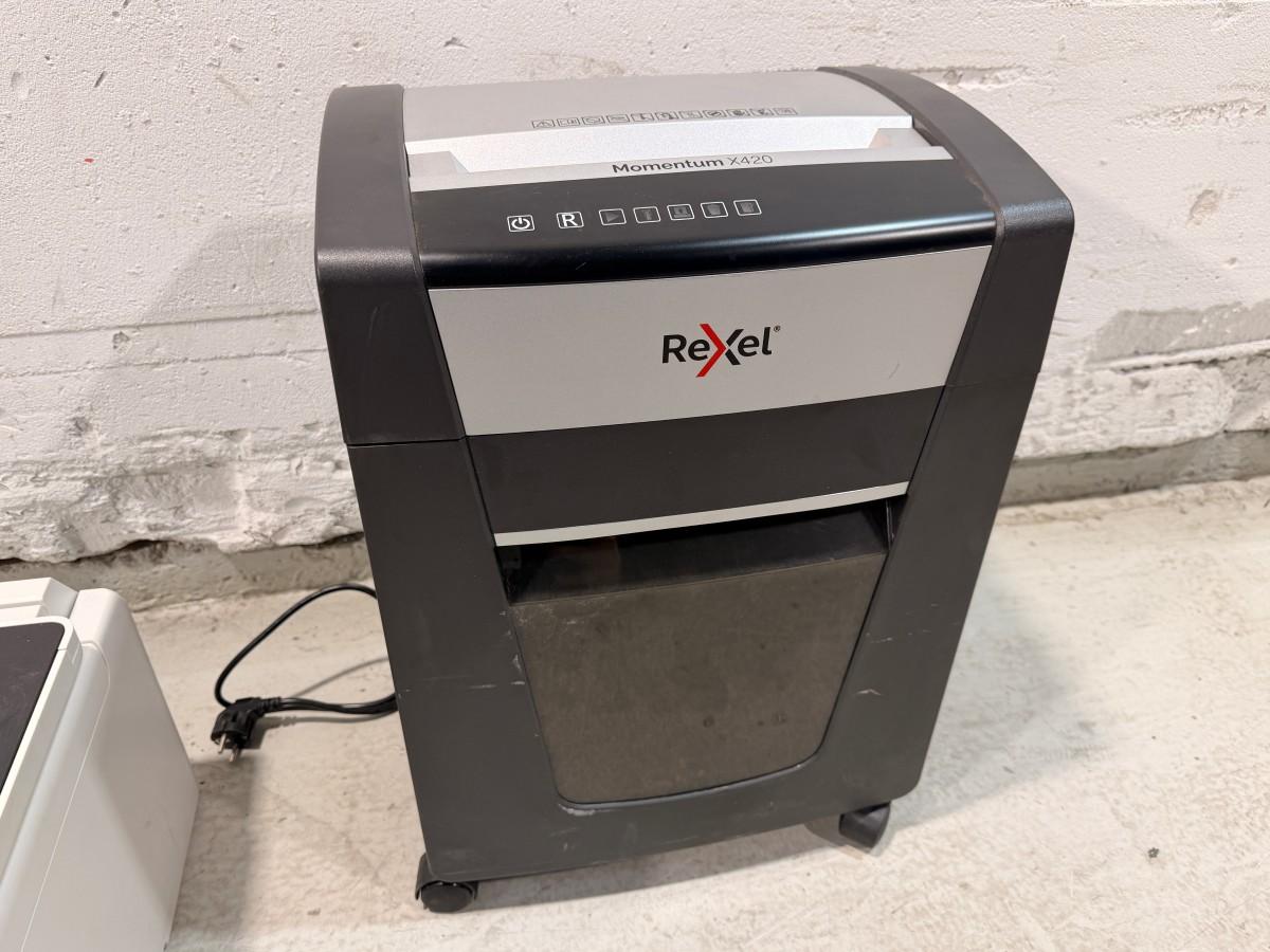 Multifunksjonsskrivere fra HP og Canon med Rexel makuleringsmaskin
