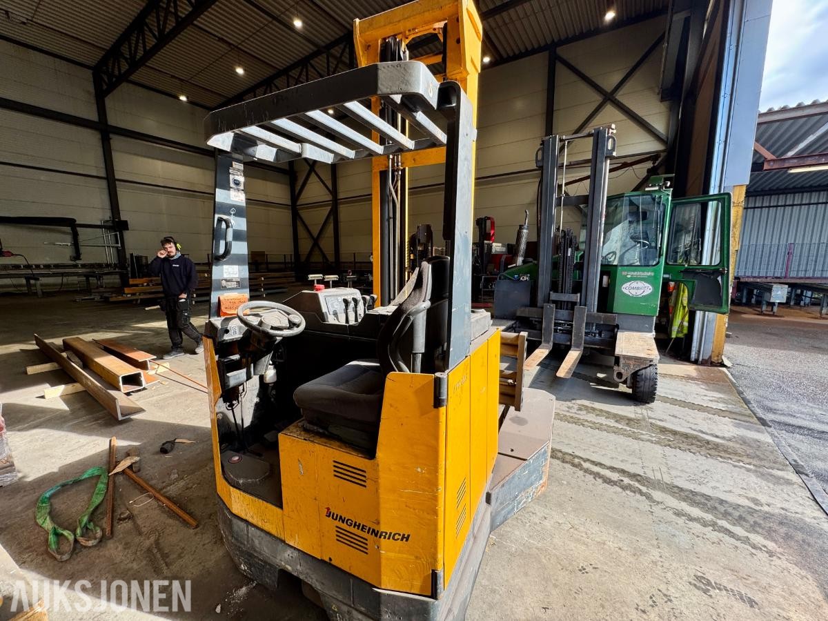 1997 Jungheinrich ETV-Q25 skyvemasttruck - Timer: 9562