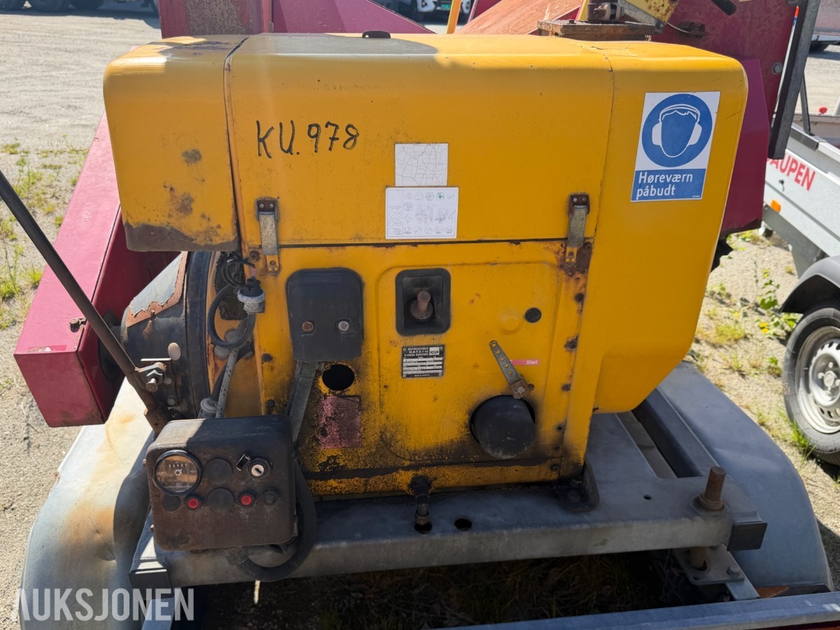 2006 Lindana 200D-M13 fliskutter