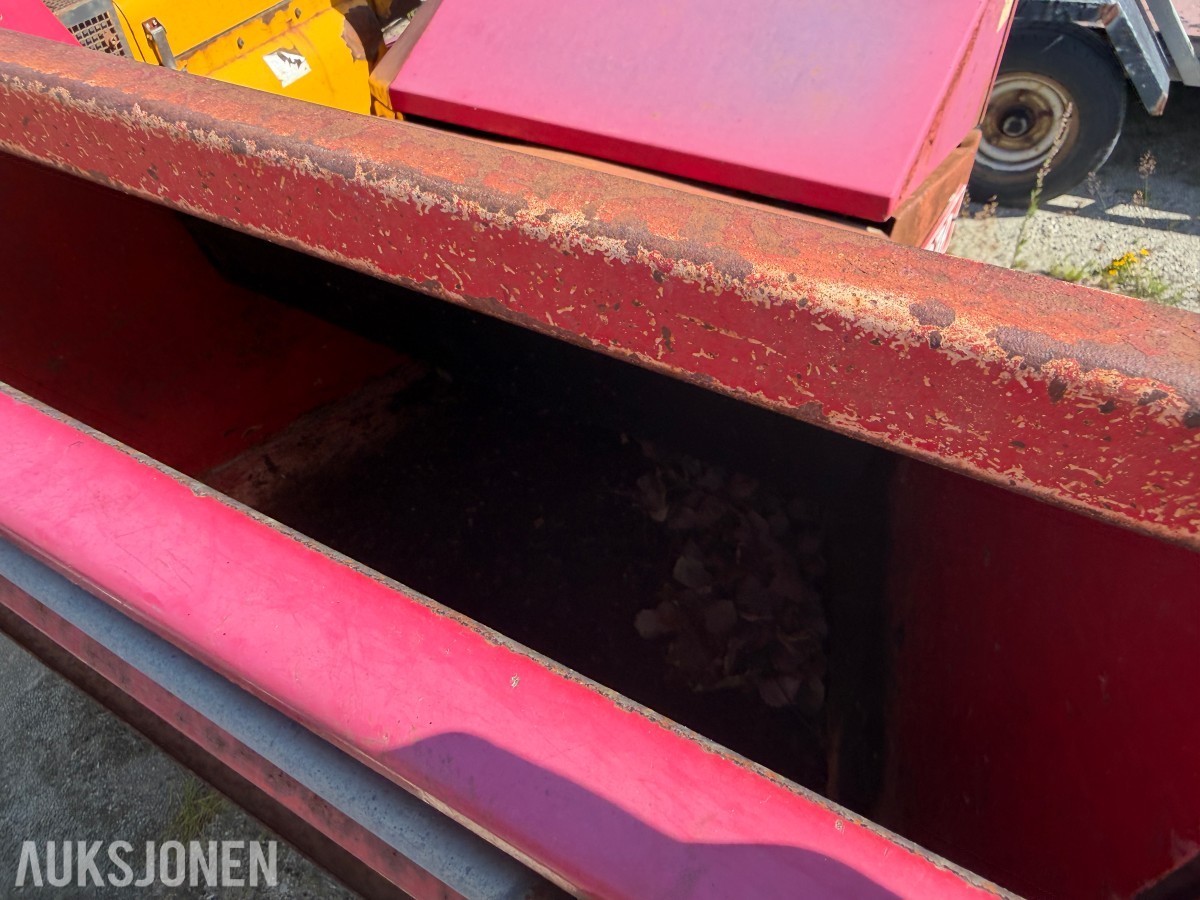 2006 Lindana 200D-M13 fliskutter