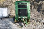 1990 John Deere 550 rundballepresse med variabelt kammer