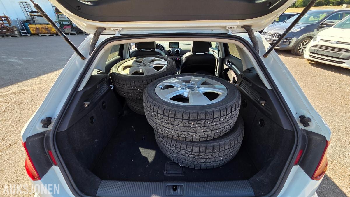 2015 Audi A3, A3 E-TRON 1.4-150 Rep objekt , 156000km