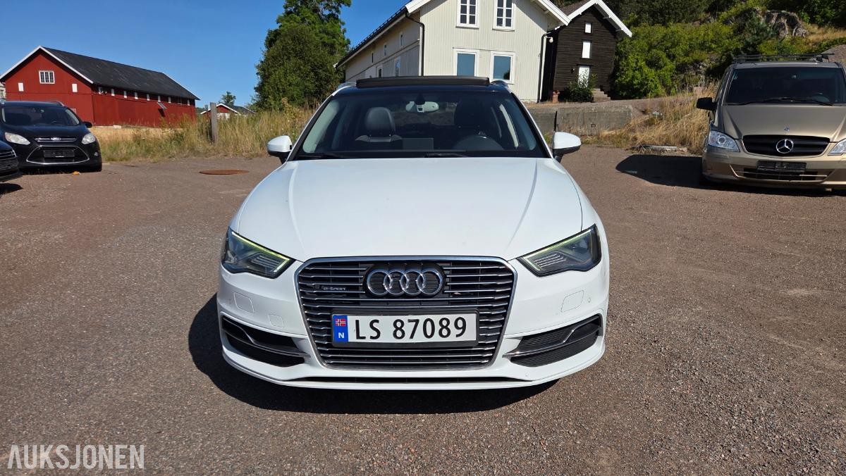 2015 Audi A3, A3 E-TRON 1.4-150 Rep objekt , 156000km