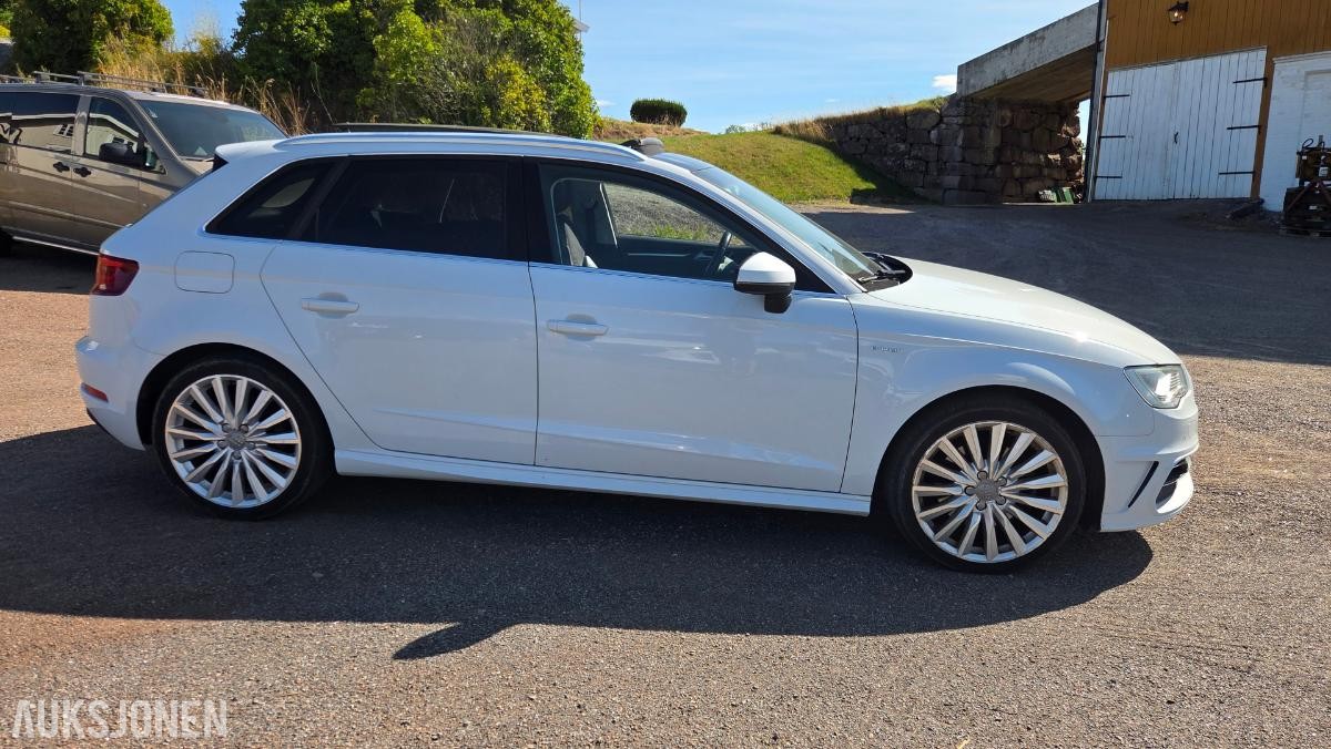 2015 Audi A3, A3 E-TRON 1.4-150 Rep objekt , 156000km