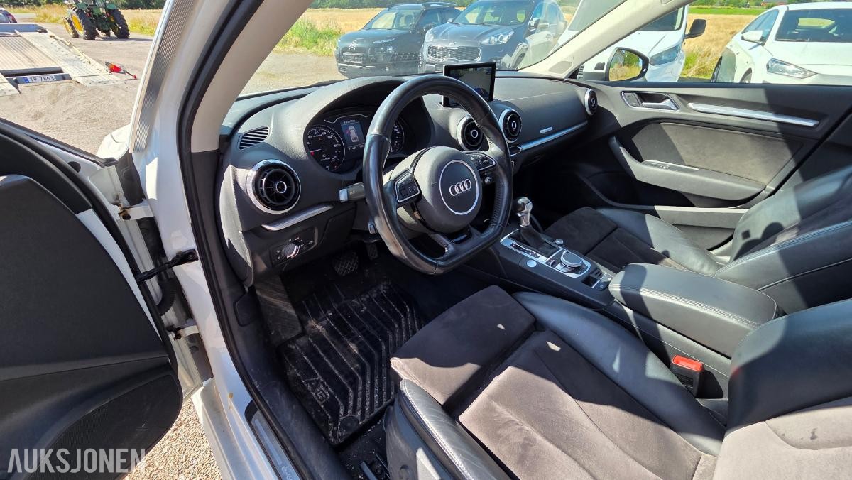 2015 Audi A3, A3 E-TRON 1.4-150 Rep objekt , 156000km