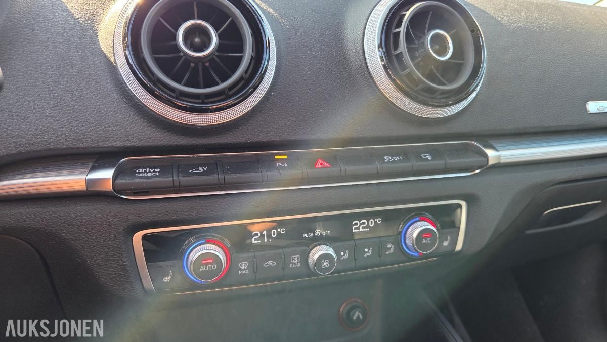 2015 Audi A3, A3 E-TRON 1.4-150 Rep objekt , 156000km